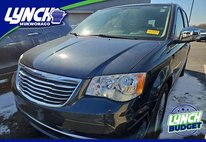 2014 Chrysler Town and Country Touring-L