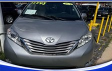 2017 Toyota Sienna Limited Premium 7-Passenger