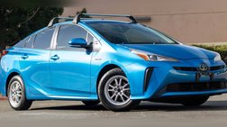 2022 Toyota Prius LE