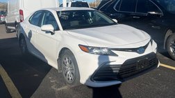 2022 Toyota Camry Hybrid LE