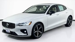 2023 Volvo S60 B5 Core Dark Theme