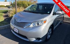 2016 Toyota Sienna LE