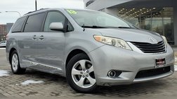 2013 Toyota Sienna LE 7-Passenger