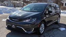 2017 Chrysler Pacifica Touring Plus