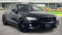 2023 Volvo S60 B5 Plus Black Edition
