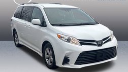 2020 Toyota Sienna LE Auto Access Seat