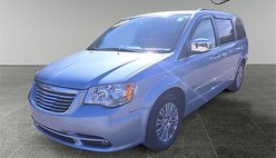 2013 Chrysler Town and Country Touring-L