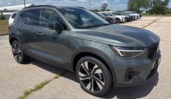 2026 Volvo XC40 B5 Ultra