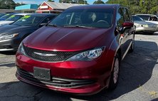 2020 Chrysler Voyager L