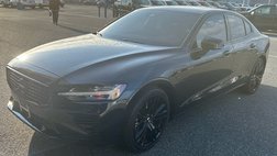 2022 Volvo S60 Recharge T8 R-Design Black Edition