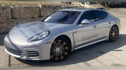 2016 Porsche Panamera 4