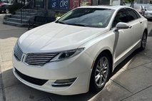 2014 Lincoln MKZ Base