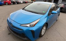 2022 Toyota Prius LE