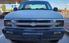 1996 Chevrolet S-10 LS
