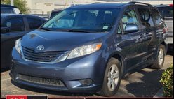 2017 Toyota Sienna LE
