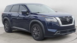 2022 Nissan Pathfinder S