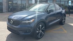 2022 Volvo XC40 T5 R-Design