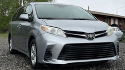 2018 Toyota Sienna LE