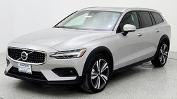 2025 Volvo V60 Cross Country B5 Plus