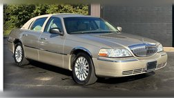 2004 Lincoln Town Car Signature