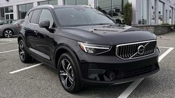 2025 Volvo XC40 B5 Core Bright Theme