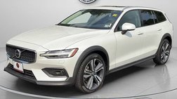 2024 Volvo V60 Cross Country B5 Plus