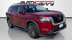 2022 Nissan Pathfinder SL