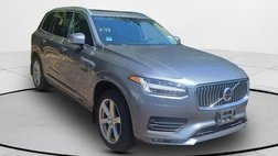 2020 Volvo XC90 T6 Momentum 6-Passenger