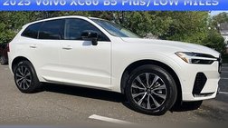 2025 Volvo XC60 B5 Plus Dark Theme