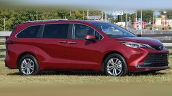 2023 Toyota Sienna Platinum 7-Passenger