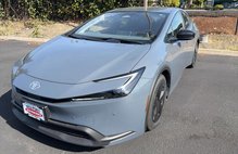 2025 Toyota Prius LE