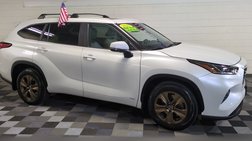 2023 Toyota Highlander Hybrid Bronze Edition