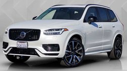 2023 Volvo XC90 Recharge T8 Ultimate Dark Theme