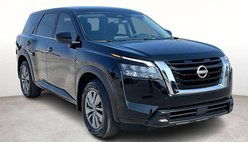 2025 Nissan Pathfinder S