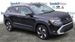 2025 Volkswagen Taos SE 4Motion