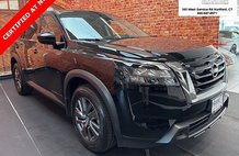 2024 Nissan Pathfinder S