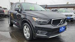 2022 Volvo XC40 T5 Momentum