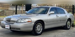 2006 Lincoln Town Car Signature Limited
