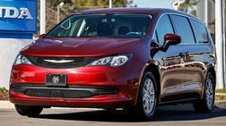 2022 Chrysler Voyager LX