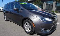 2017 Chrysler Pacifica Hybrid Premium