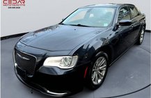 2019 Chrysler 300 Touring