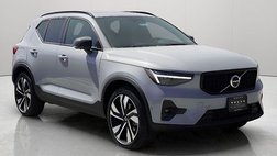 2025 Volvo XC40 B5 Ultra Dark Theme