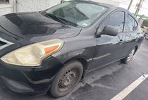 2015 Nissan Versa 1.6 S Plus