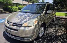 2004 Toyota Sienna 4 Dr XLE Passenger Van