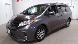 2019 Toyota Sienna XLE 7-Passenger FWD with Auto-