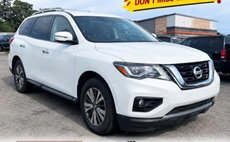 2018 Nissan Pathfinder SV
