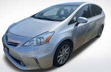 2014 Toyota Prius v Two
