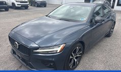 2023 Volvo S60 B5 Core Dark Theme