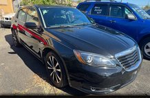 2013 Chrysler 200 Touring