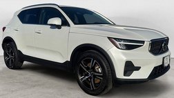 2025 Volvo XC40 B5 Core Bright Theme